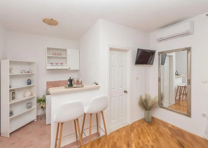 Skiljini Dvori - Studio-Apartman 3