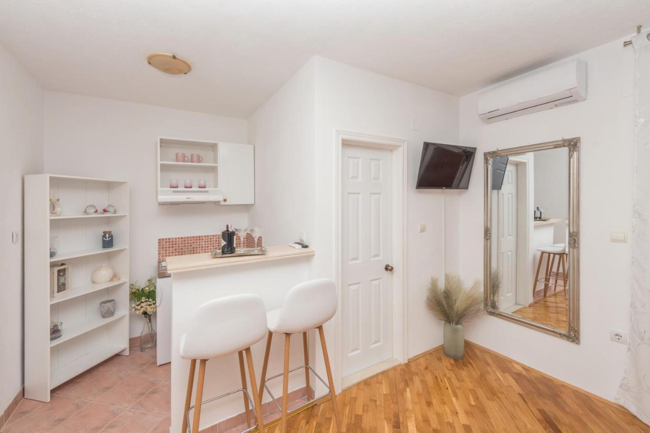 Skiljini Dvori - Studio-apartman 3 Apartment Makarska