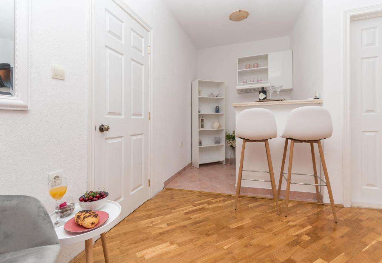 Skiljini Dvori - Studio-apartman 3 Apartment *