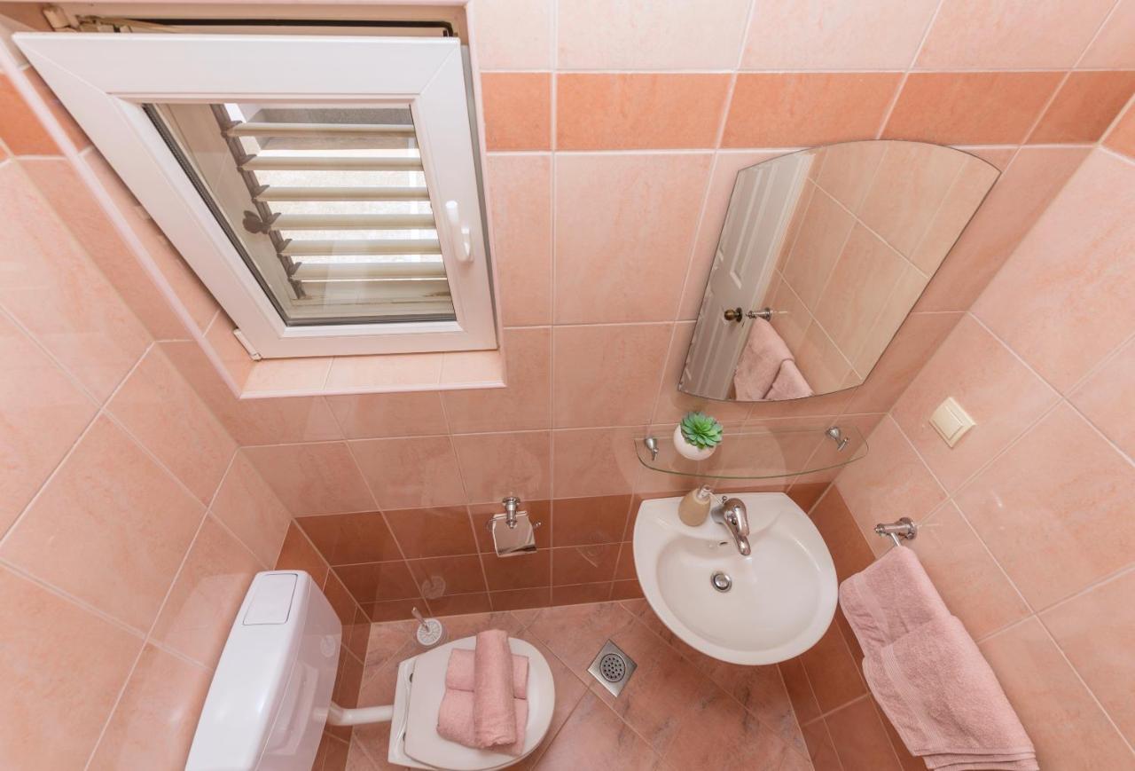 Skiljini Dvori - Studio-apartman 3 *