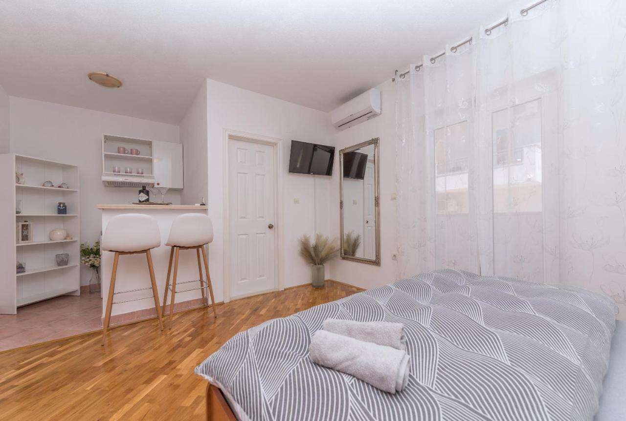 Skiljini Dvori - Studio-apartman 3 Makarska